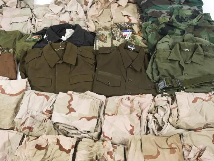 Camouflage Woodland Uniforms Acu Military Style Digital Ocean Wholesale  Military Style Uniforms - China Camouflage Uniform and Acu Jacket price