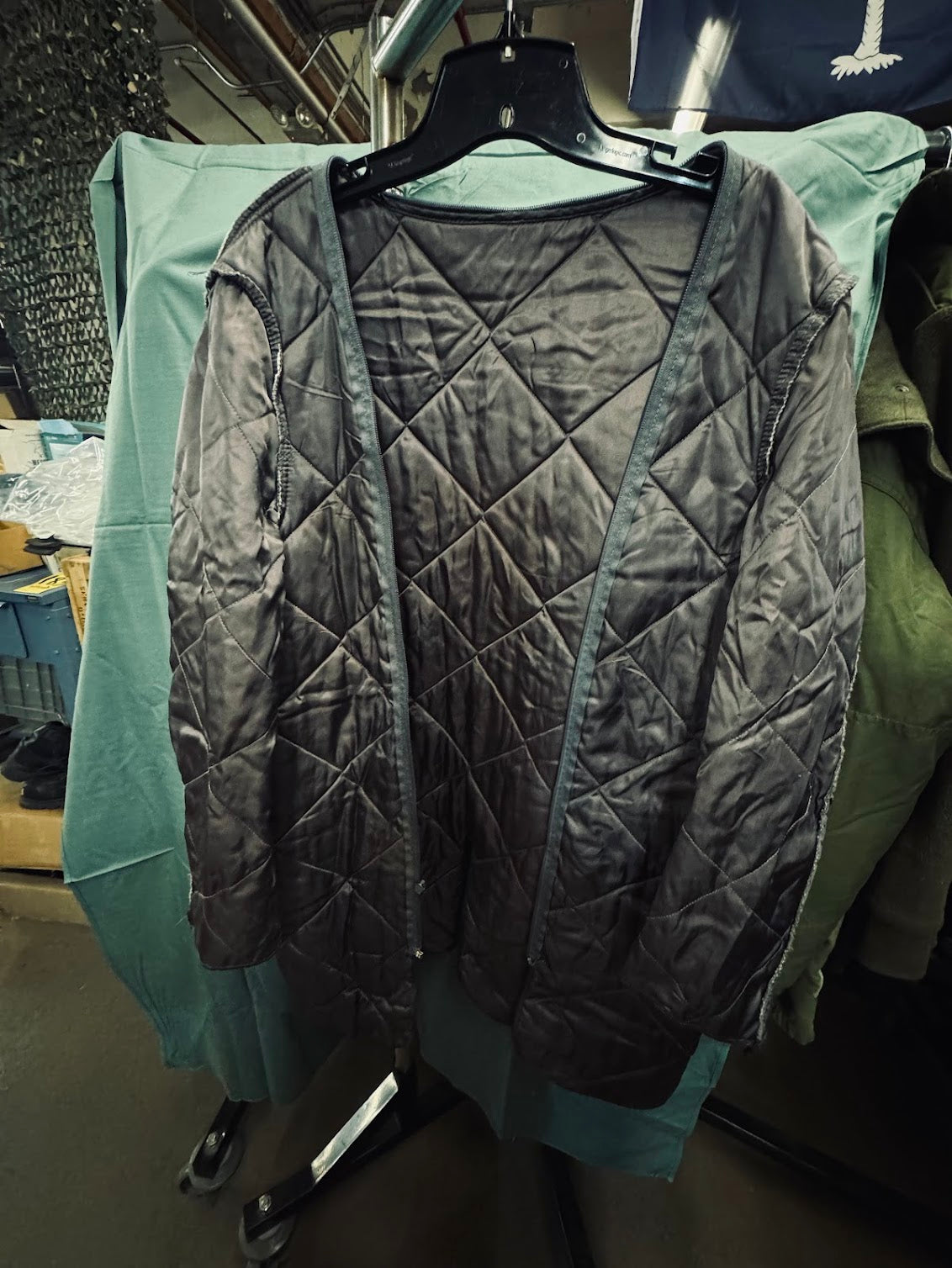 Canadian Military Zip-In Quilted Trench Coat Liner/ Short / Used Excellent