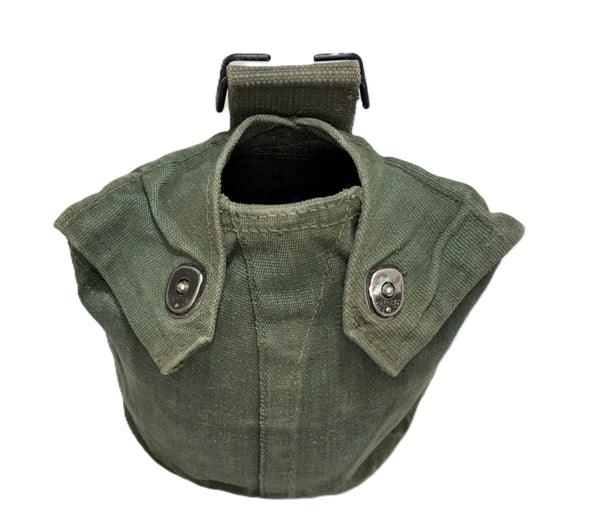 P44 CANTEEN POUCH Green British Cold War Era *Rare*