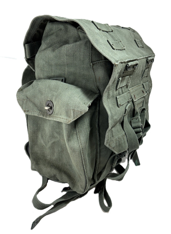 P44 BACK PACK Green British Cold War Era *Rare*