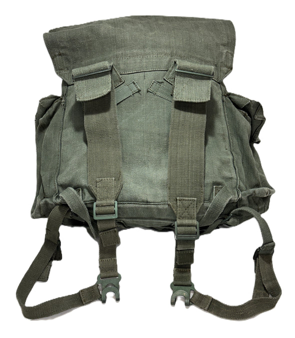 P44 BACK PACK STRAPS Green British Cold War Era *Rare*