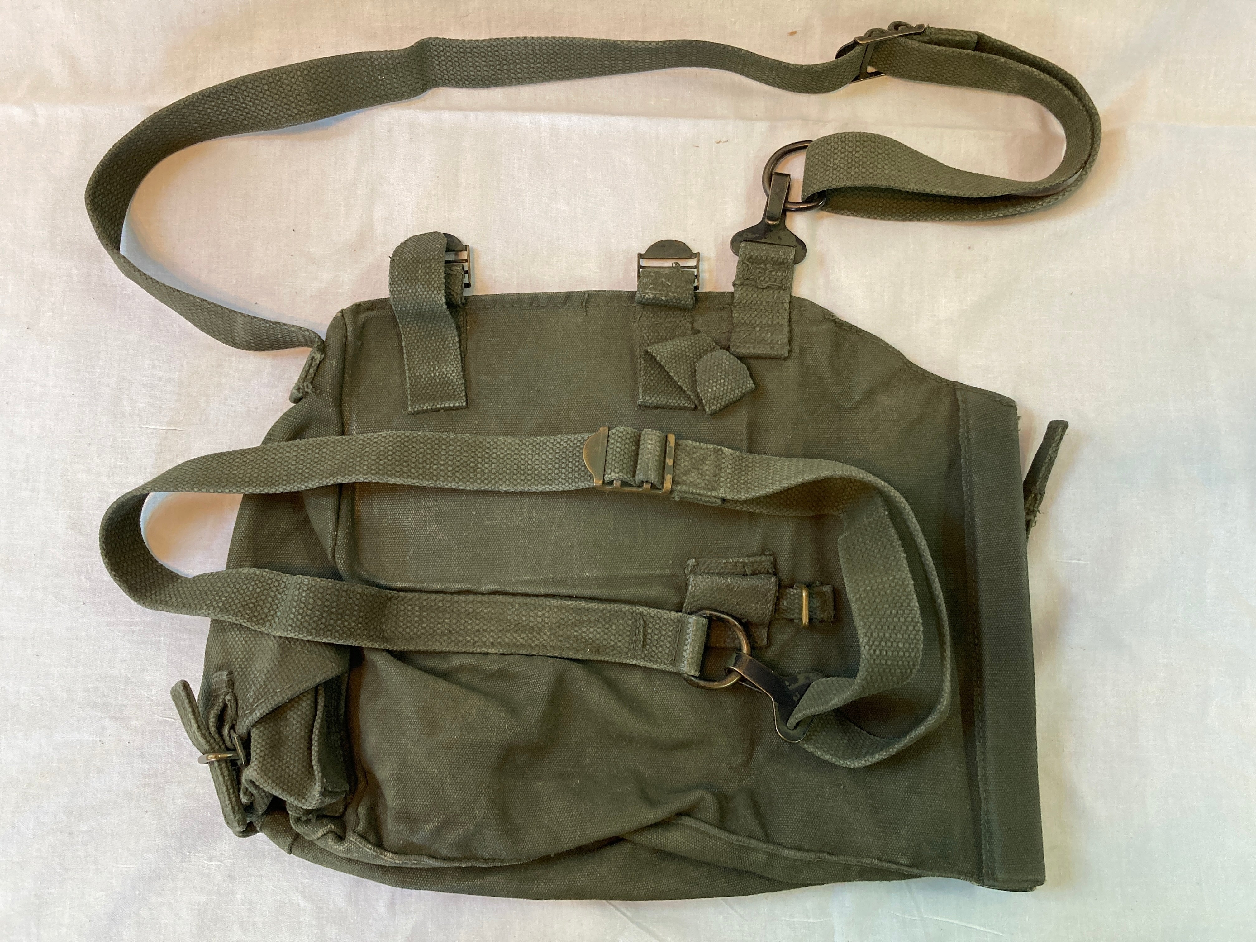 Canadian Pattern 51 Canadian Forces P51 Type 2 Gas Mask Bag | 1951 Pattern Cold War Surplus ...