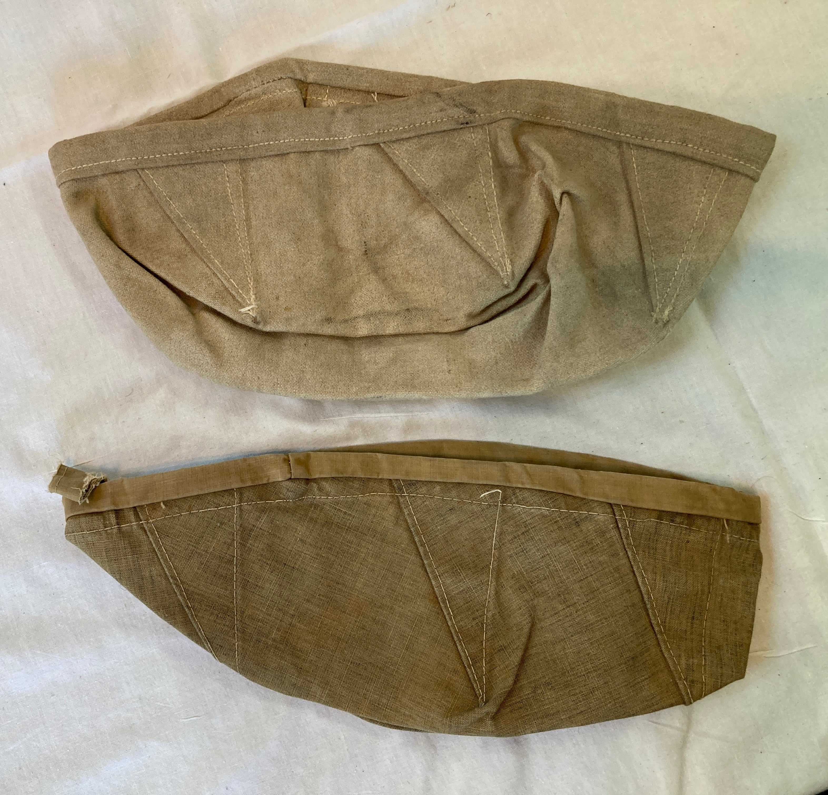 Collapsible Canvas Water Bowl - Belgium