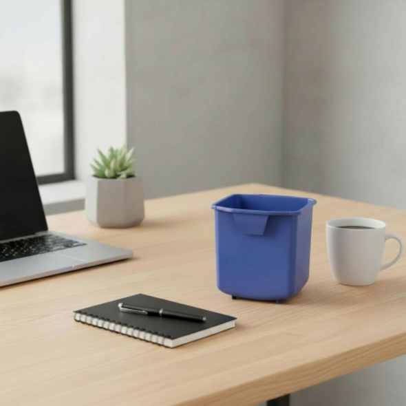 Small Recycling Trash Bin ideal for Desk, Car, Boat, New