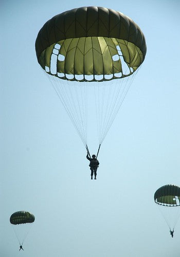 Vintage US Military Green 35 FT Diameter MC1-1B Steerable Personnel Parachute