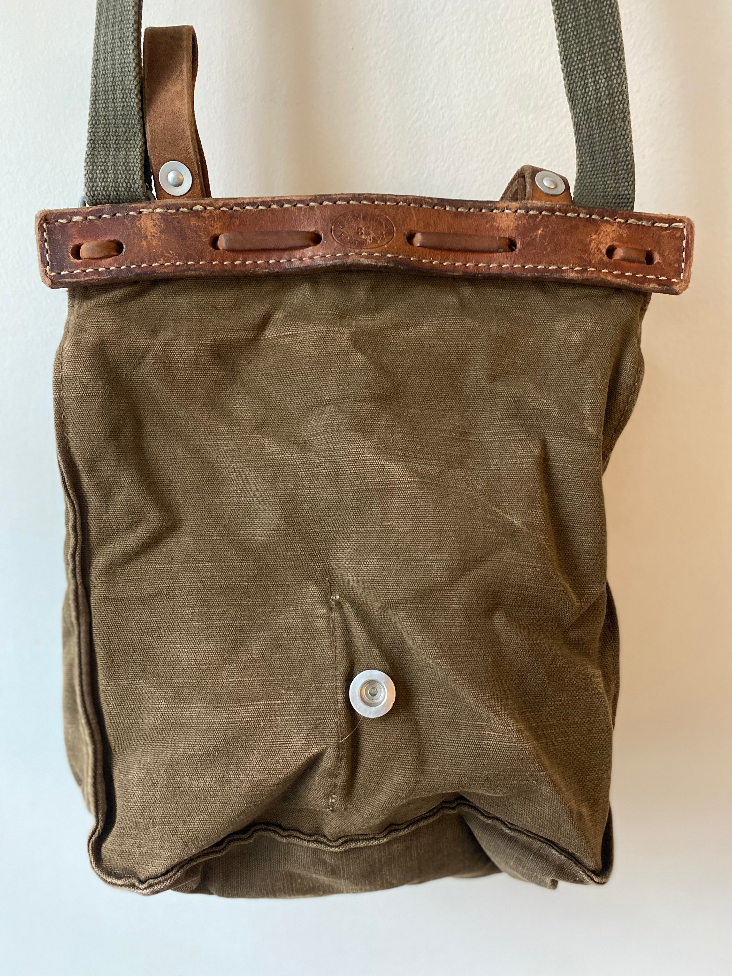 VINTAGE ORVIS FLY FISHING TACKLE BAG CANVAS & LEATHER FIELD SATCHEL